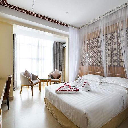 Saab Royale Hotel Найроби Экстерьер фото